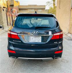 Hyundai Grand Santa Fe